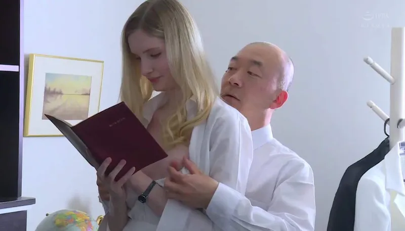 Cô vợ chấp nhận làm bạn gái cho đối tác của anh xã để trả nợ