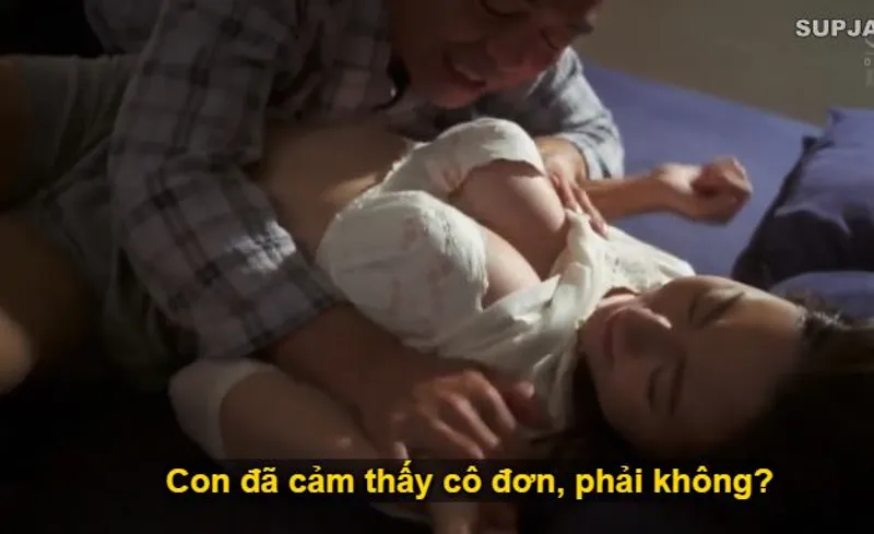 Nhìn con trai mải miết lao đầu vào việc khiến con dâu lẻ loi cô quạnh, bố chồng liều lĩnh đè ra nắc con dâu.